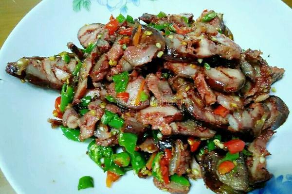 自制麻辣香肠的做法图解7