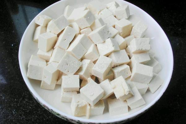 麻婆豆腐的做法图解2