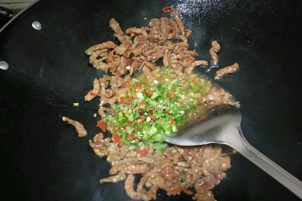 辣椒炒牛肉的做法图解5