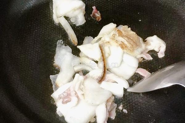 腊肉炒花菜的做法图解3