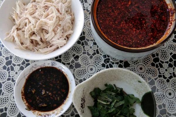 凉拌鸡胸肉的做法图解5