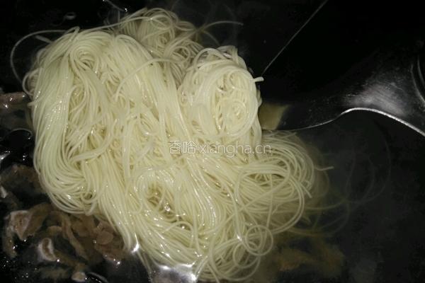 牛肉蔬菜竹升面的做法图解7