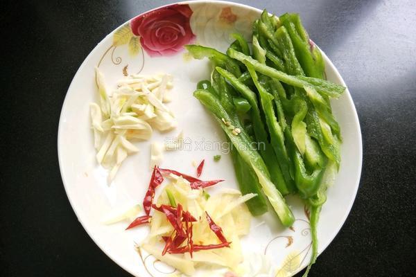 萝卜丝炒牛肉的做法图解3