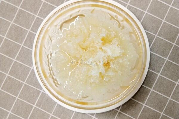 山楂酒酿银耳的做法图解1