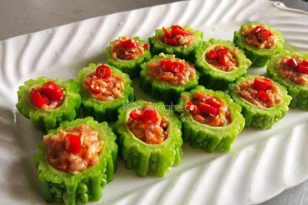 蒜蓉苦瓜塞肉的做法图解3