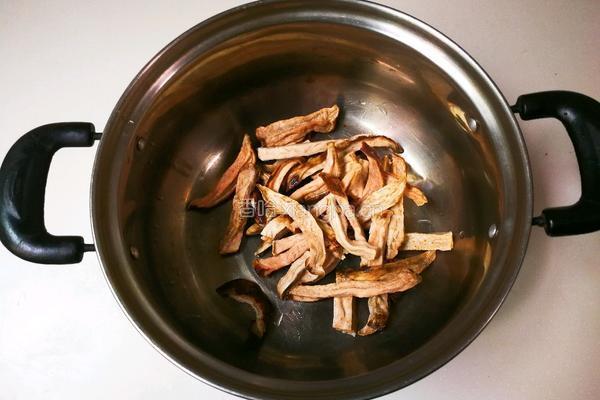 红枣大米山芋干粥的做法图解5