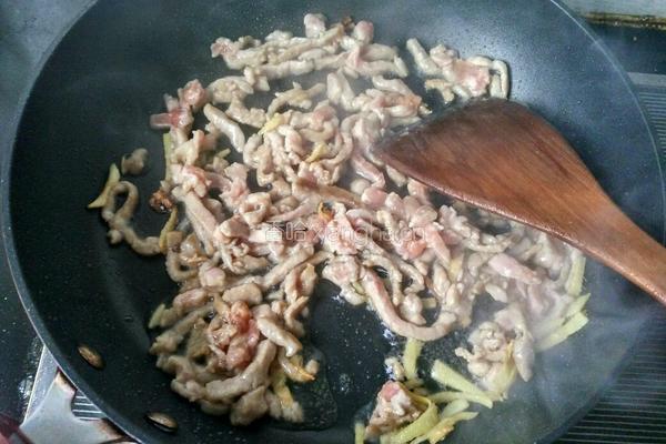 杏鲍菇炒肉丝的做法图解10
