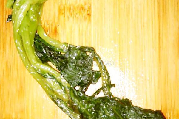 茼蒿小豆腐的做法图解4
