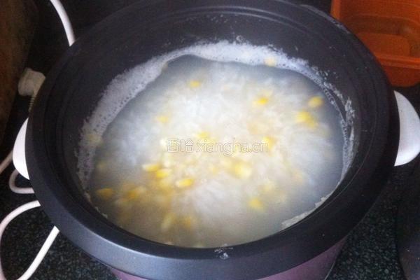 玉米蔬菜粥的做法图解4