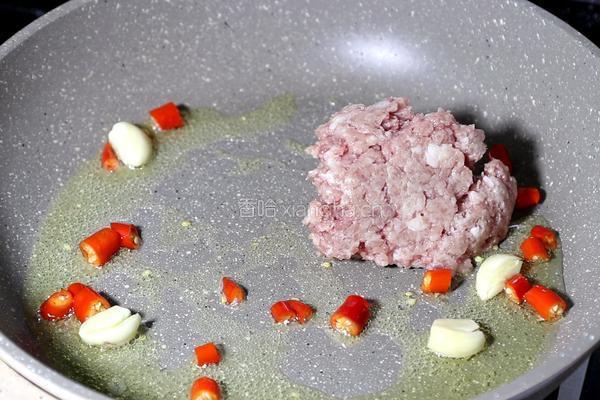肉蓉榄菜烩竹笋的做法图解3