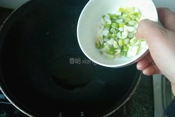 土豆丝辣椒丝拌面的做法图解6