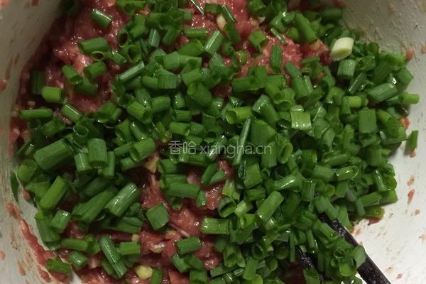 香煎牛肉饼的做法图解3