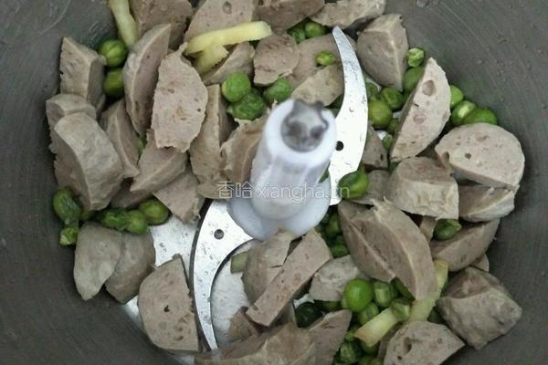 牛肉丸改煎饼的做法图解1