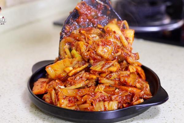 韩式辣白菜炒五花肉的做法图解17