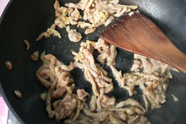 芹菜肉丝的做法图解8