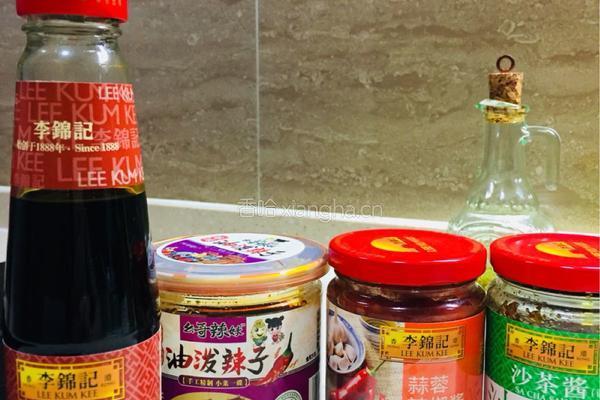 香辣鸭舌的做法图解1