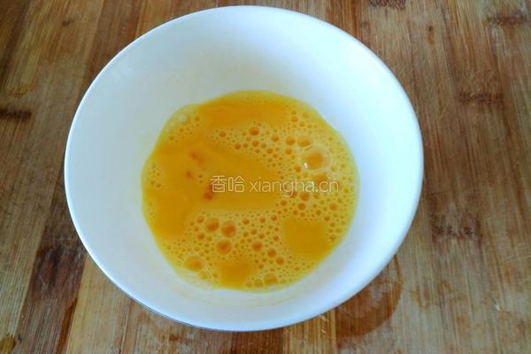 金针菇鸡蛋菠菜汤的做法图解3