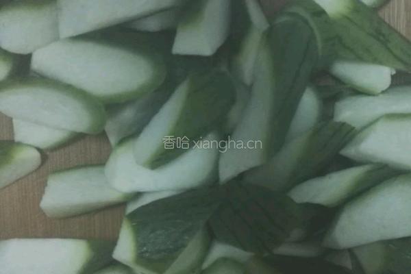 黄瓜鸡蛋汤的做法图解3