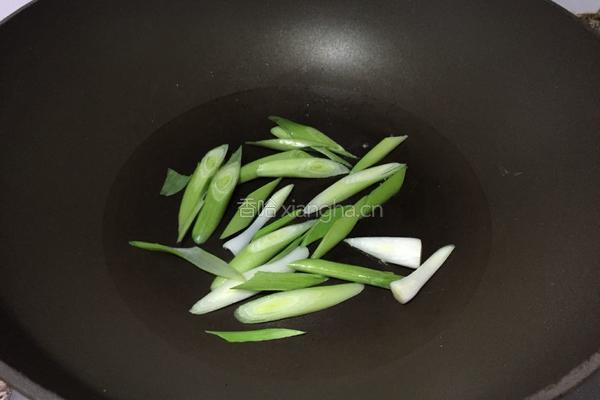 黄豆芽蒜苗炒鸡蛋的做法图解4