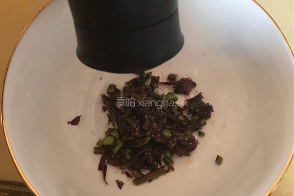 香椿海参摊饼的做法图解9