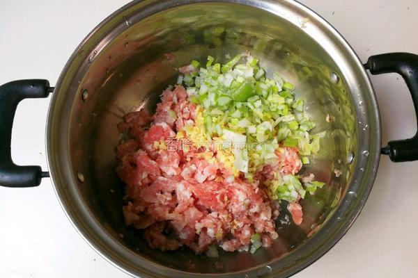脆口山药肉圆的做法图解5
