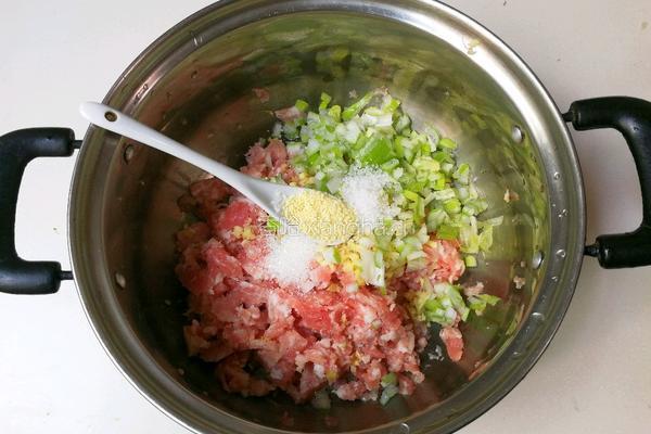 脆口山药肉圆的做法图解6