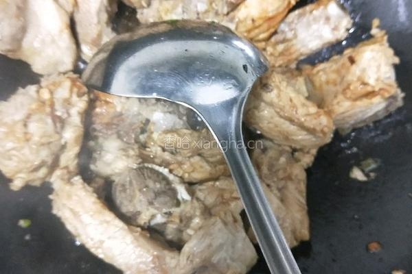 酸菜排骨土豆的做法图解9