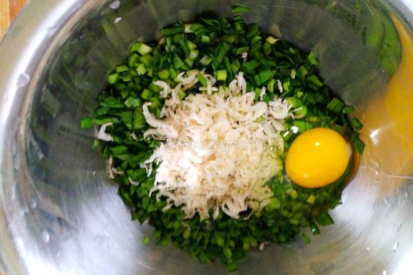 韭菜鸡蛋饼的做法图解8