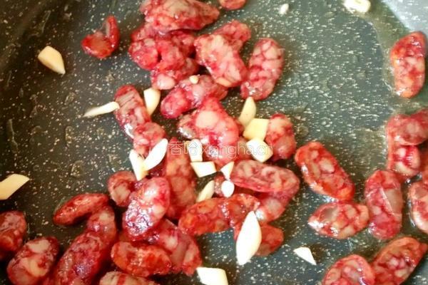 莴笋炒腊肠的做法图解4