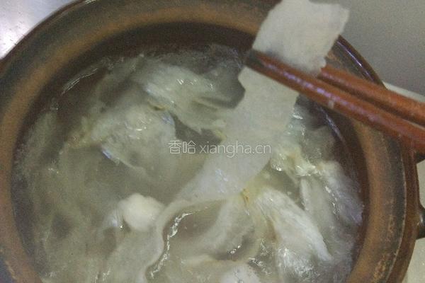 淮山瘦肉枸杞汤的做法图解5
