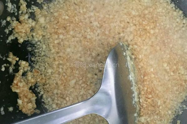 蒜蓉粉丝蒸扇贝的做法图解4