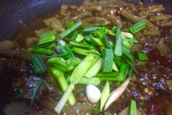 泡椒酸辣魔芋花的做法图解12