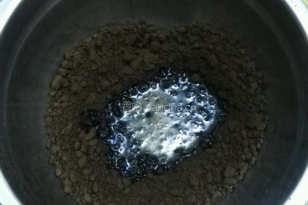 草莓酸奶慕斯的做法图解3