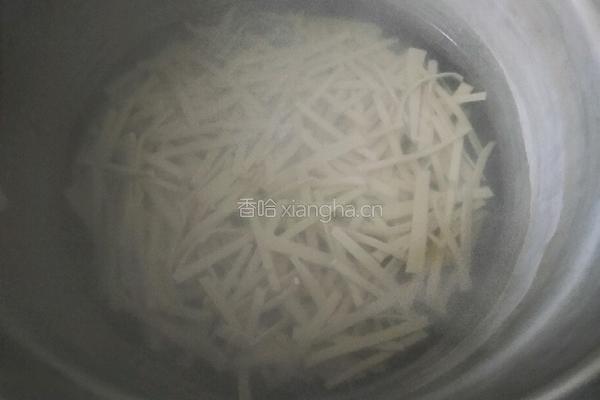 三丝春卷的做法图解5