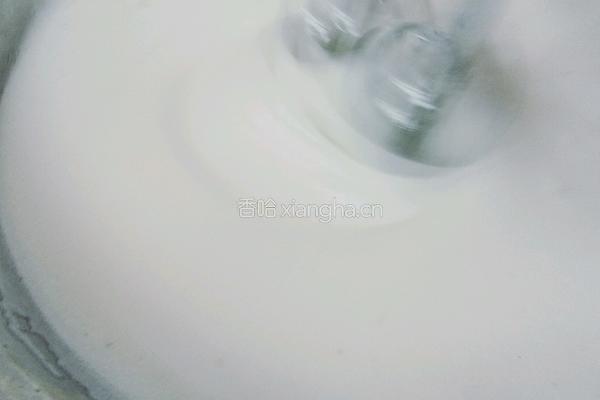 胡萝卜泥戚风的做法图解7