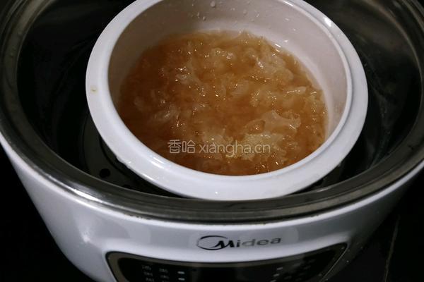 桃胶红枣银耳羹的做法图解8