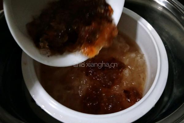 桃胶红枣银耳羹的做法图解9