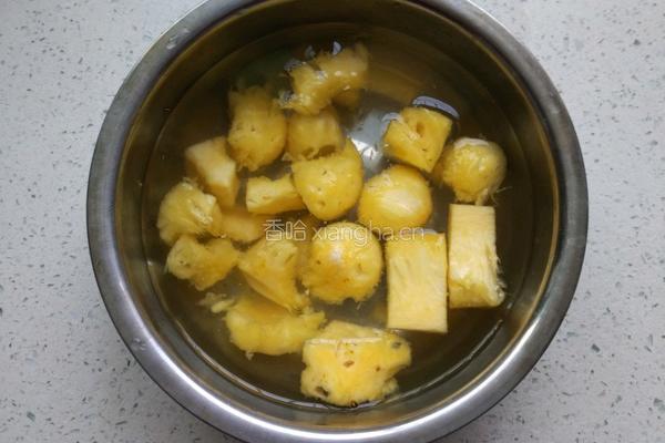 菠萝咕噜肉的做法图解4