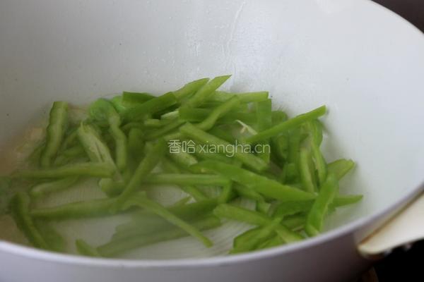 孜然青椒炒肉的做法图解9