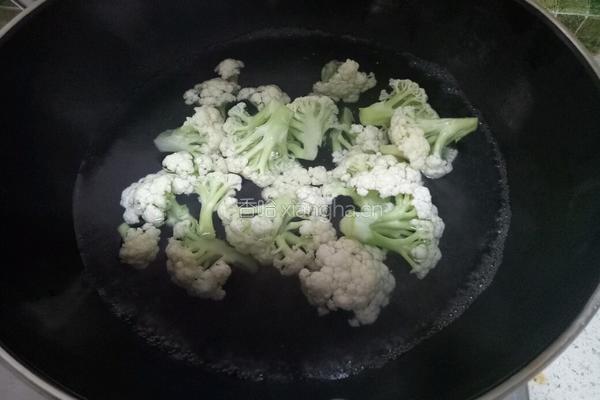 清炒花菜的做法图解4