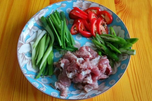 猪肉炒素鸡的做法图解4