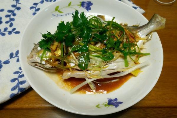 清蒸鲳鱼