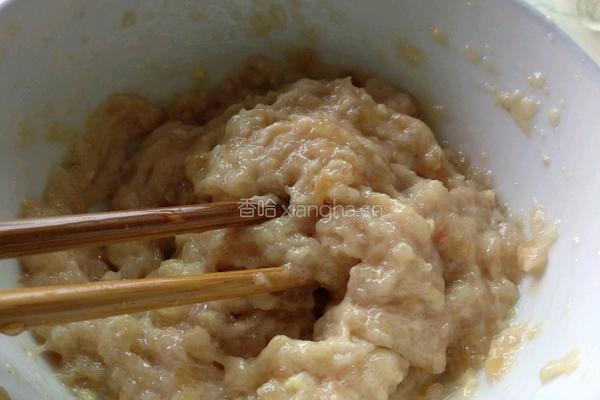 萝卜丸子汤的做法图解2