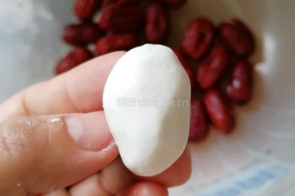 练奶糯米枣的做法图解5
