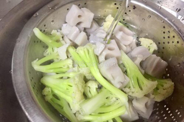 "吃货潮流"花菜拌藕的做法图解13