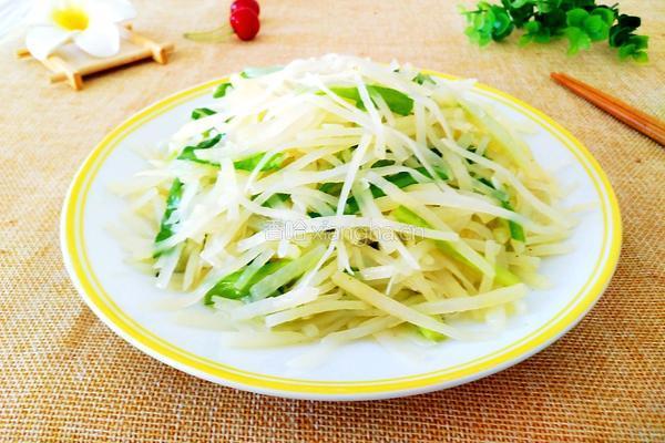 土豆丝炒韭菜