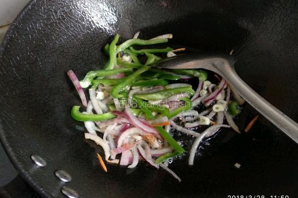 炝炒意大利面的做法图解5