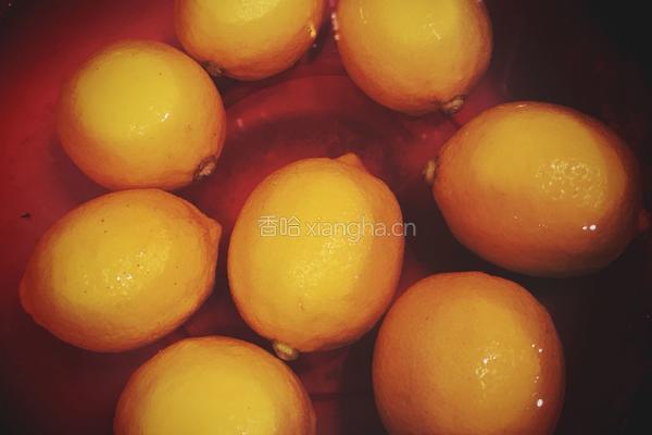 百香果柠檬蜜的做法图解1
