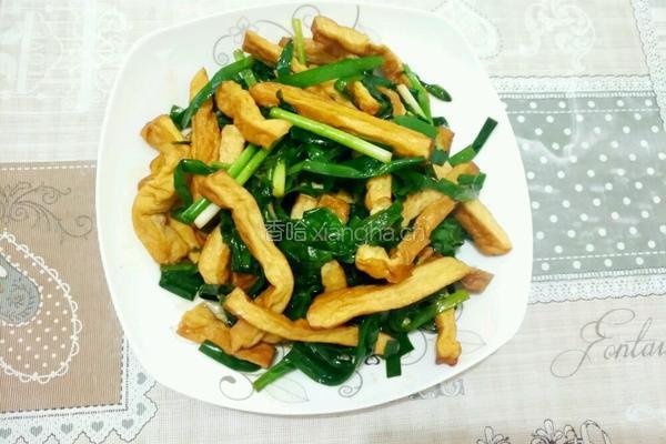 豆腐干炒韭菜的做法图解4