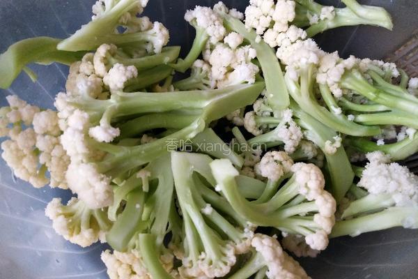 干锅菜花的做法图解1